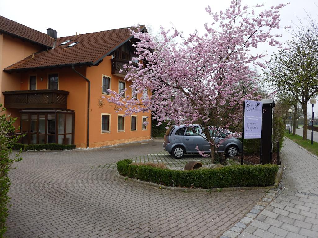 Appartementhaus Sibylle บาดฟึสซิง ภายนอก รูปภาพ