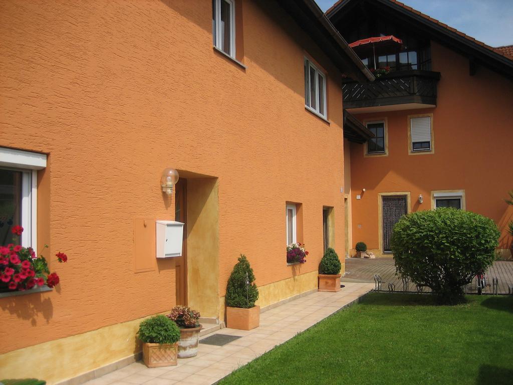 Appartementhaus Sibylle บาดฟึสซิง ภายนอก รูปภาพ
