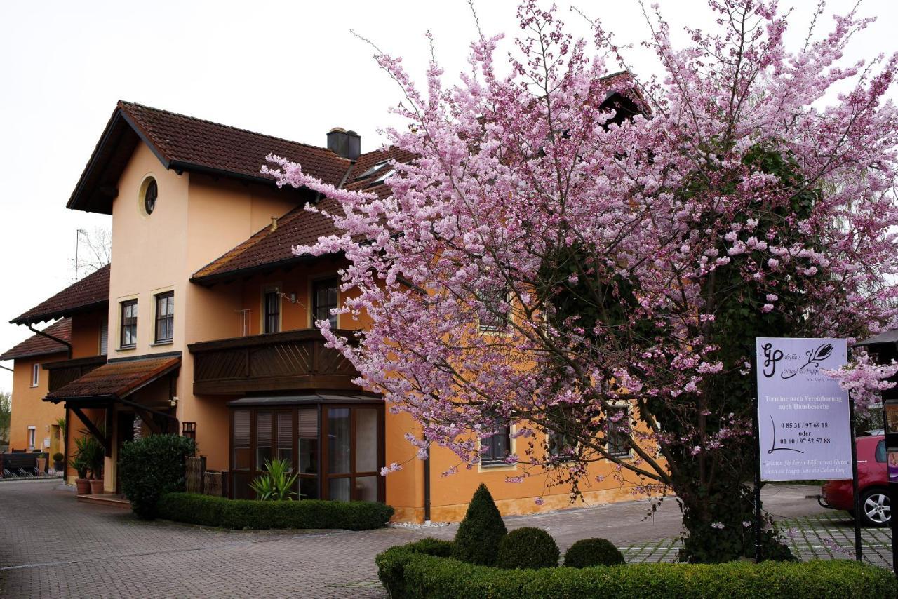 Appartementhaus Sibylle บาดฟึสซิง ภายนอก รูปภาพ