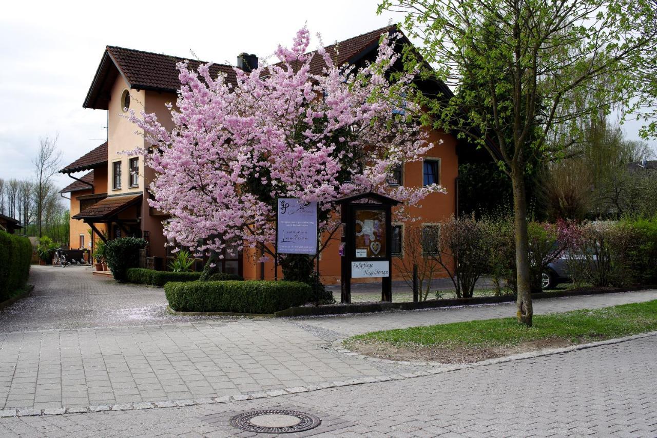 Appartementhaus Sibylle บาดฟึสซิง ภายนอก รูปภาพ